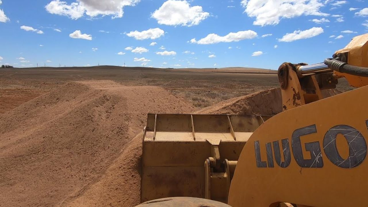 Now We Start On Gypsum | Gypsum Spreading + Time To Get The Air Seeder Connected