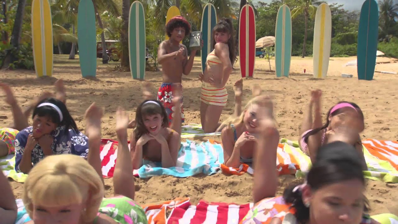 Teen Beach Movie: Surf's Crazy
