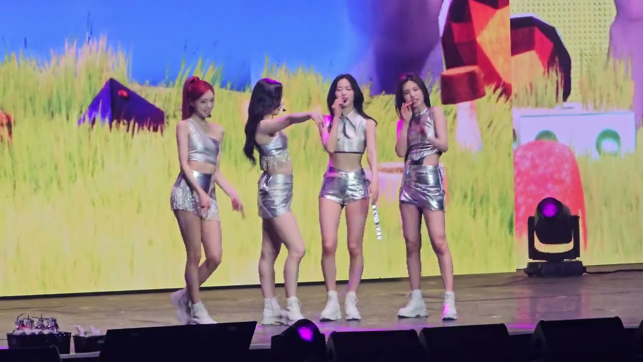 Itzy - Sneakers [BORN TO BE Madrid 2024] fancam #itzy