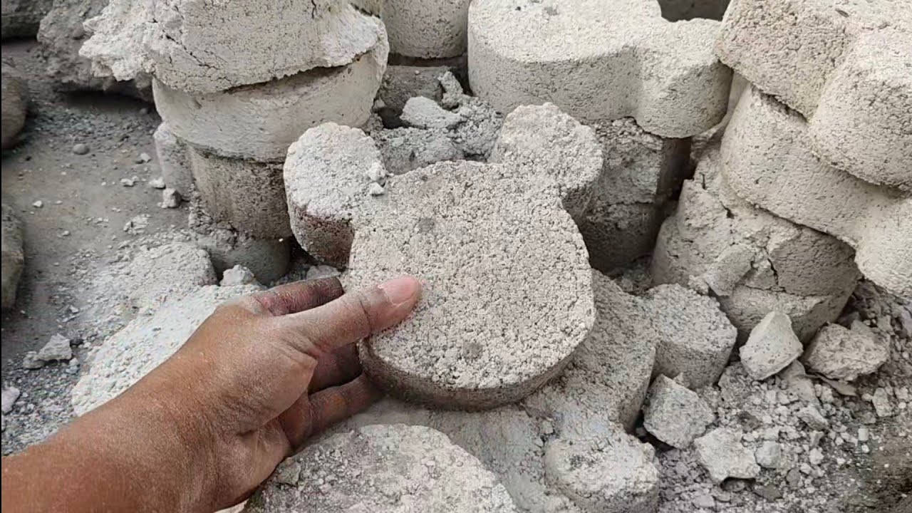 Asmr |  White cement micky mouse crumbling + vlog