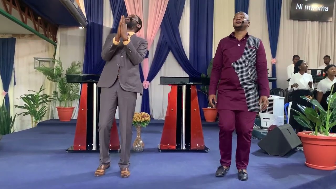 Mungu ni mwema Apotre Paulin M