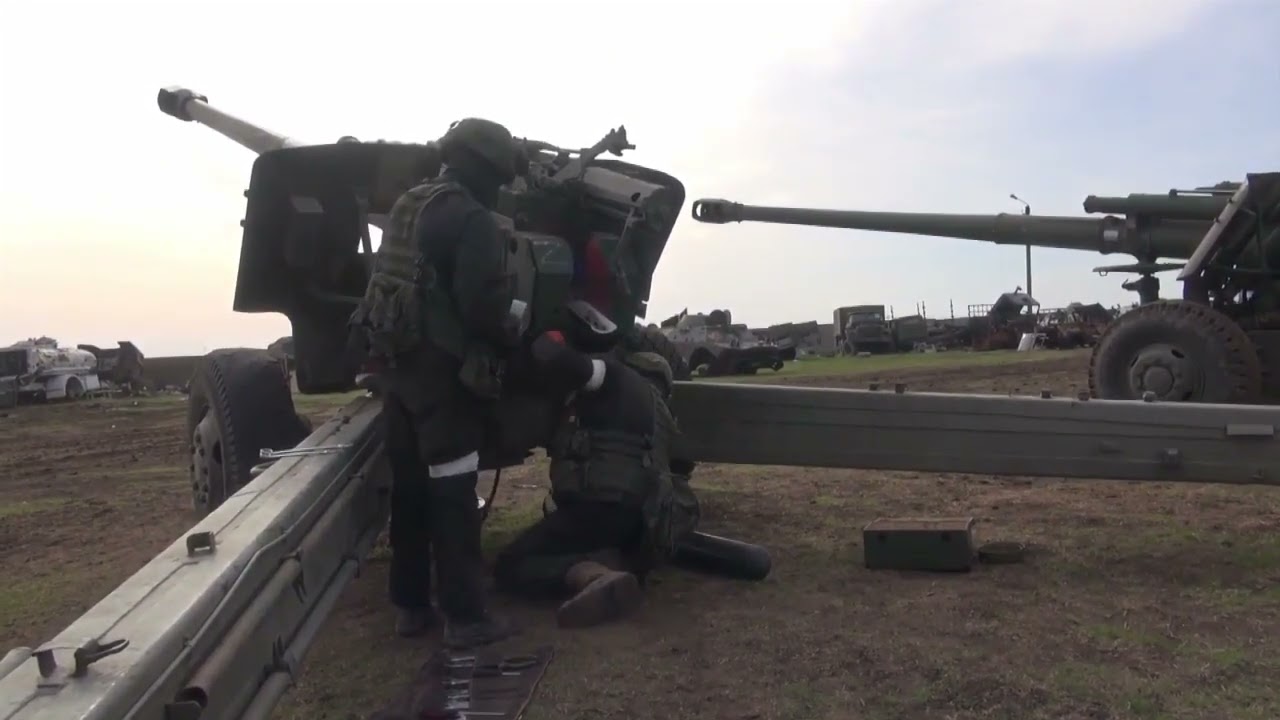 пункт ремонта и восстановления техники ВС РФ в полевых условиях. Быстро и качественно. Много трофеев
