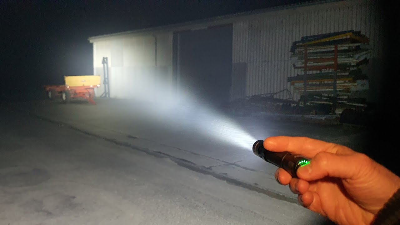 NEW Nitecore EDC31 - 3500 lumens - presentation with beamshots