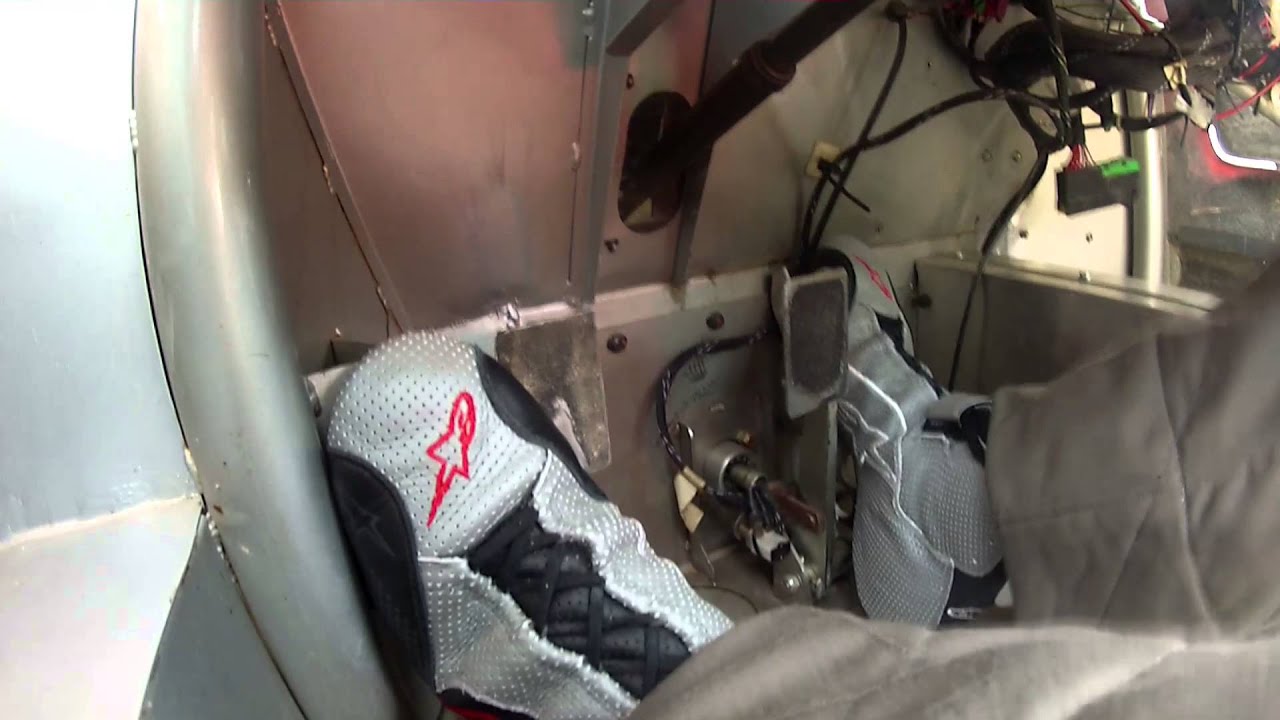 Foot Cam in a Mit'Jet 1300 @ Pau-Arnos