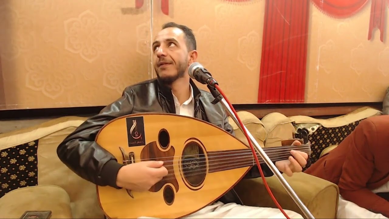 شاهد صاحب الصوت الحارثي الفنان ياسر الحسام هواك من عشقي يبيح سري