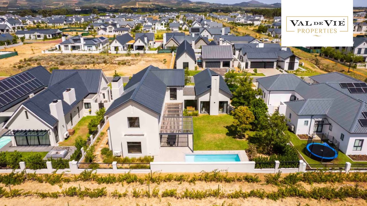 Contemporary Home | For Sale | Val de Vie Properties