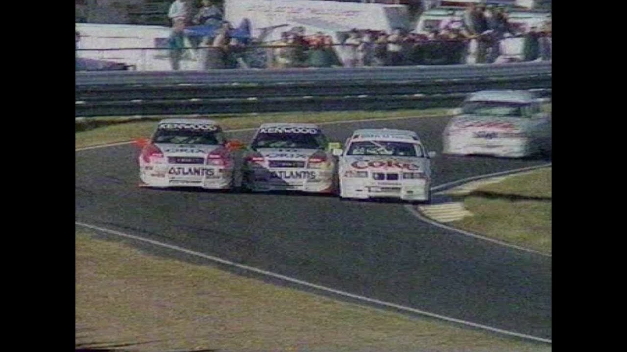 Three-wide at Lakseide, 1995 Australian Super Tourers, Paul Morris, Brad Jones, Greg Murphy