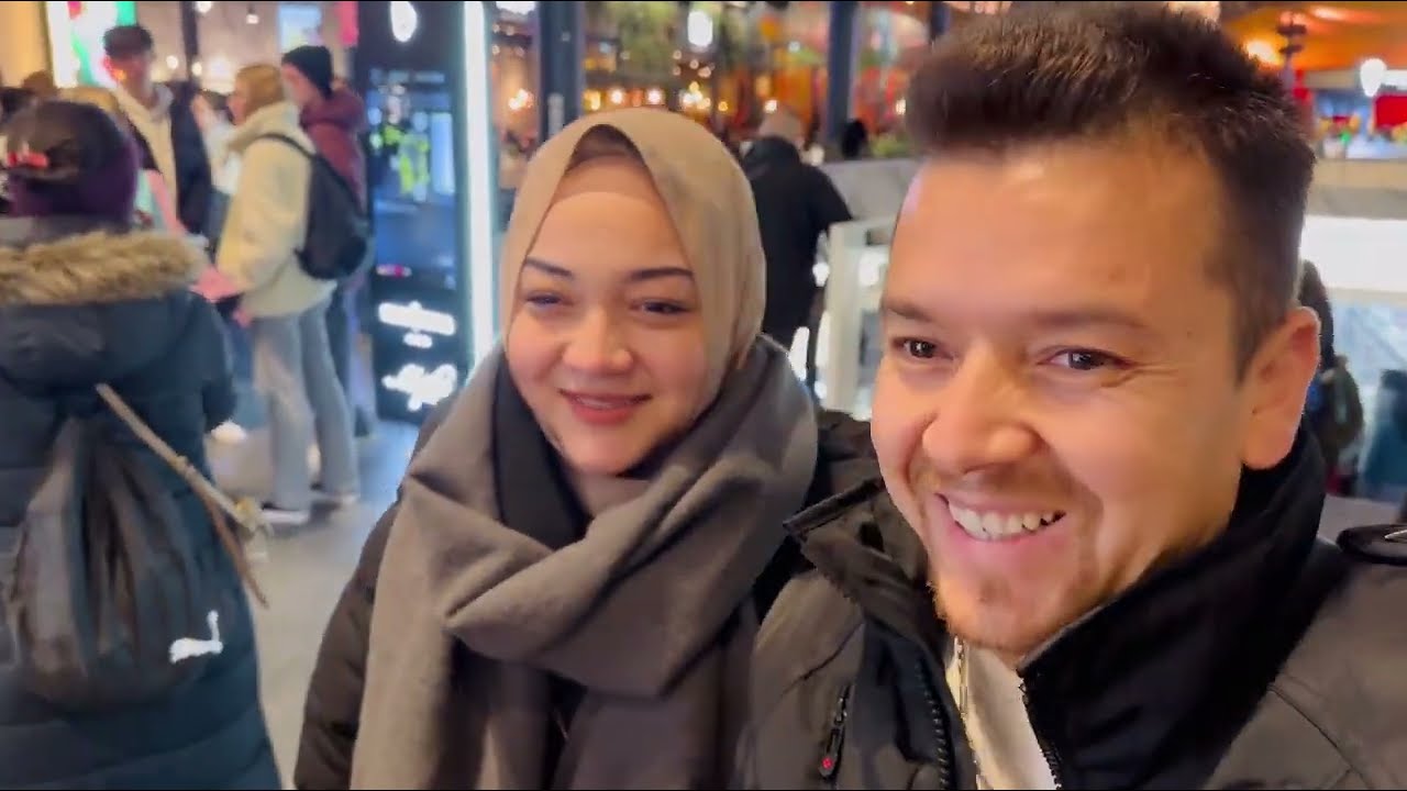 Christmas Market✨ + Movie Night 🎬 | with My Wife ❤️