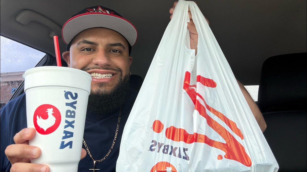 @realzaxbys new dry rubs. But the strawberry cheesecake bites?!!!! ELITE 