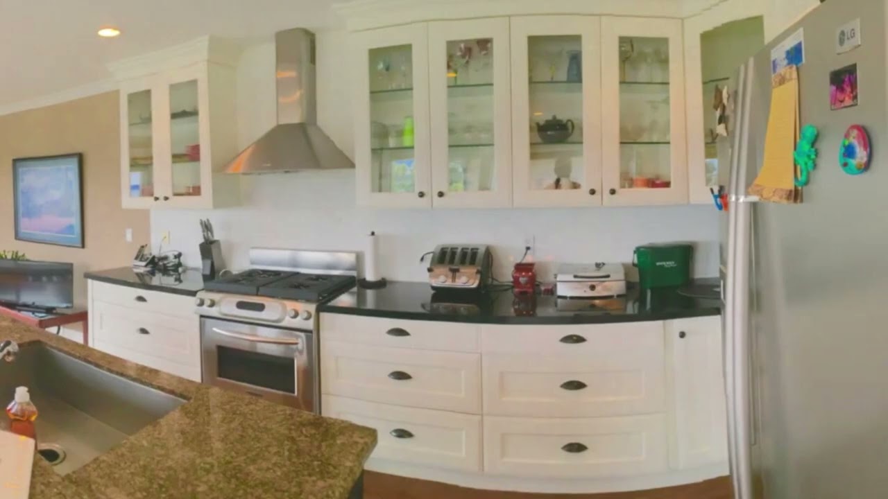 White Rock Beach House &ndash; BC Canada Vacation Rental by OnlyOwners.net
