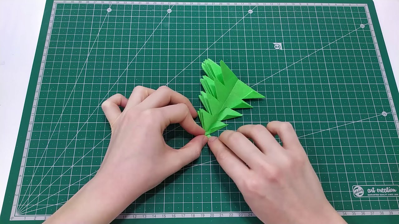 Kağıttan Çam Ağacı Yapımı- Paper Pine Tree Making