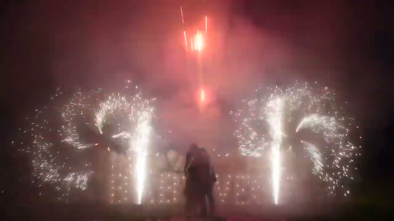 Amazing Fireworks gender reveal show.💕🎉