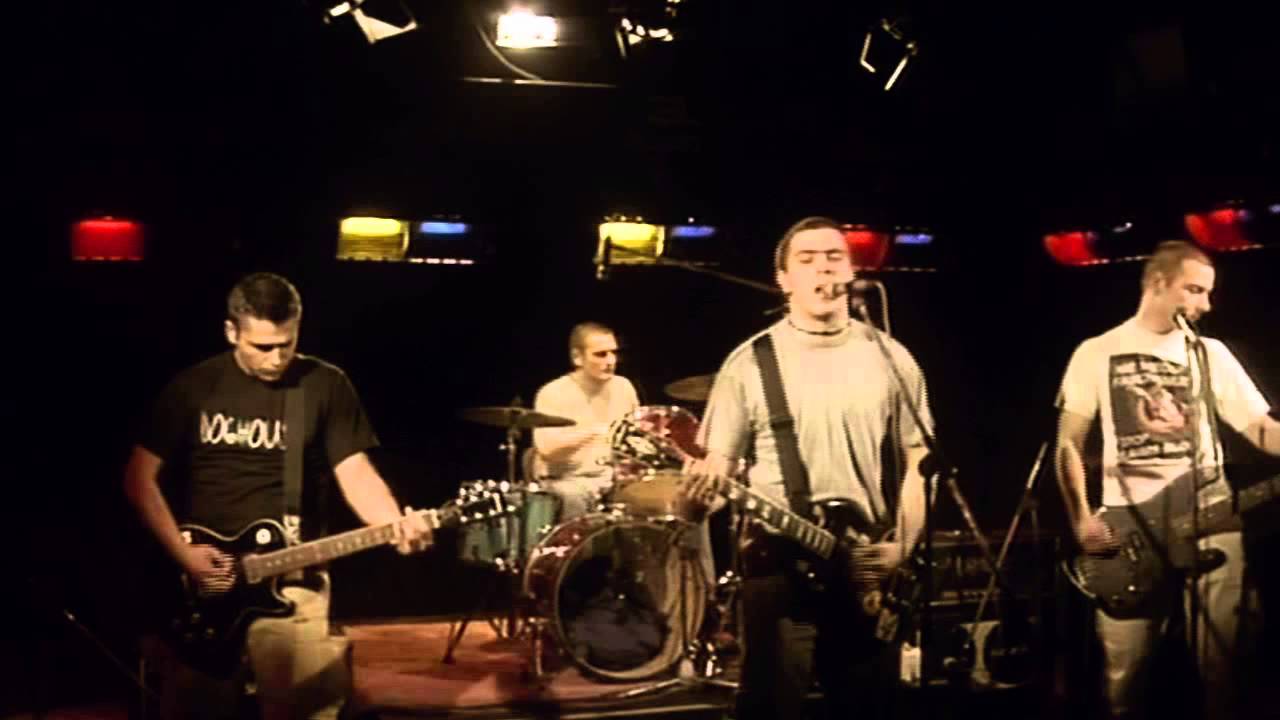 Love song-Dog House