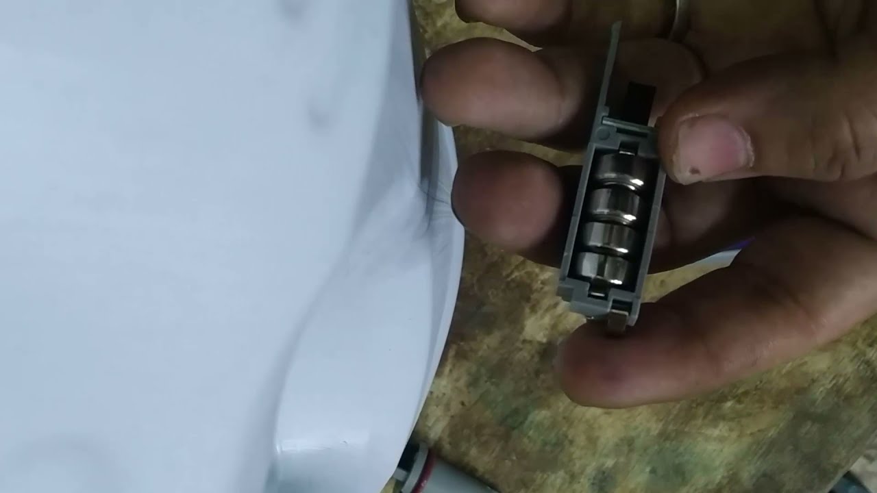 تغيير بطاريات جهاز البي اتش ميتر  adwa11 the batteries of the PH-meter... adwa11