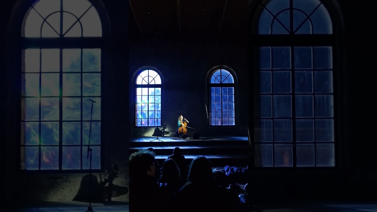 Lucy Railton - Blue Veil [live @ La Biennale di Venezia, Sala d'Armi G, Venice, Italy 2025.10.23]