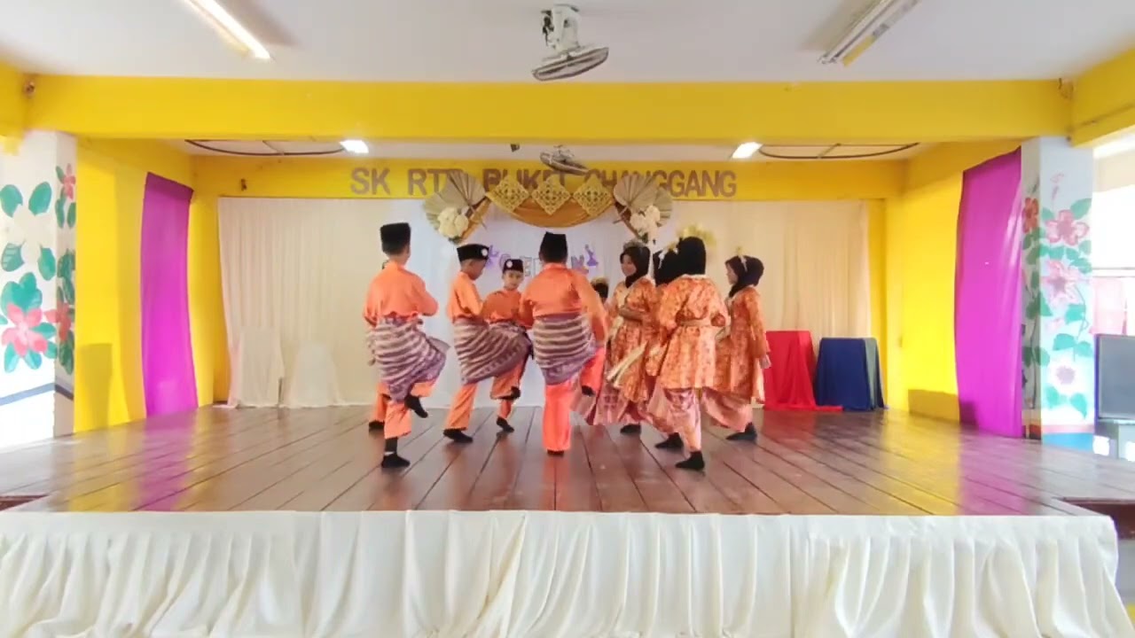 Jong Jong Inai Tahun 4 Pertandingan Gerak Tari SKRTB by Cikgu Zanati