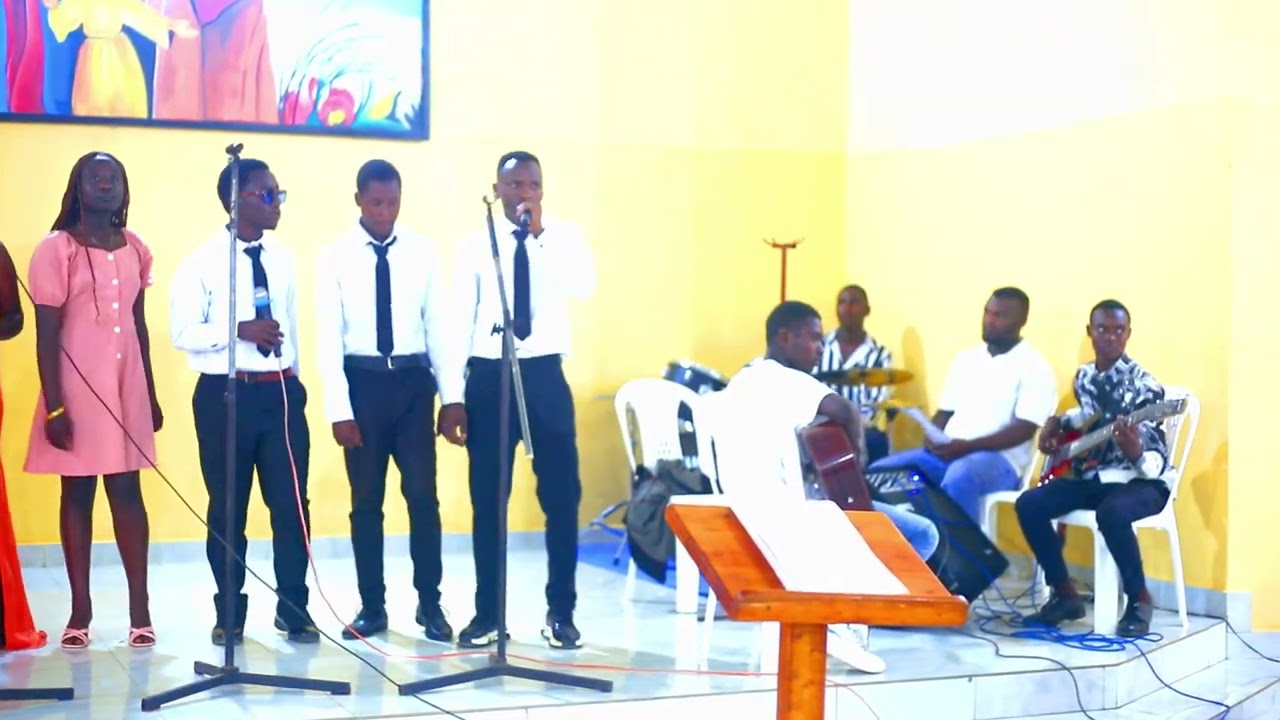 URABARUTA BY ORCHESTRE LA VIE