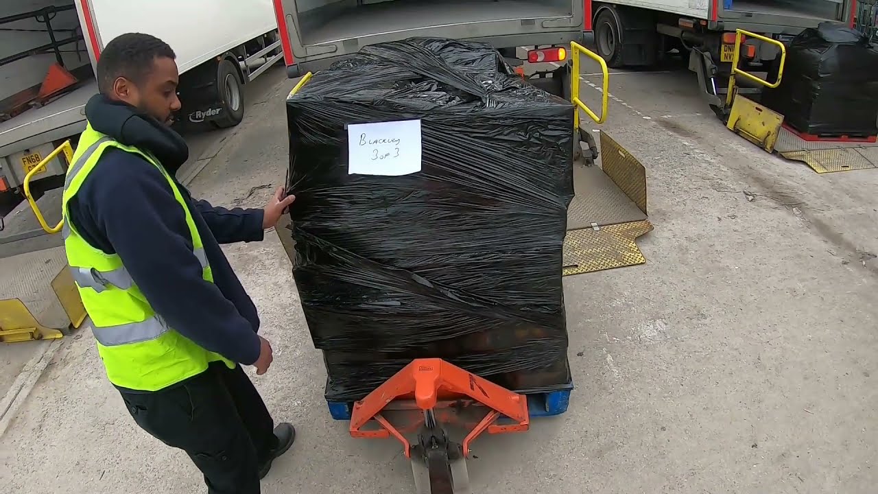 HGV CLASS 2 AGENCY DRIVER - VEHICLE LOADING AND GETTING IT READY FOR DELIVERIES [POV]