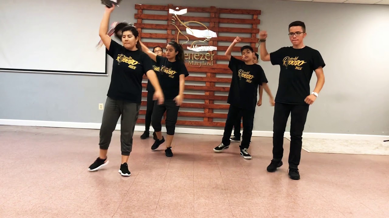 Alabanza: Danza de Amor, Danza con Panderos y Corros Varones