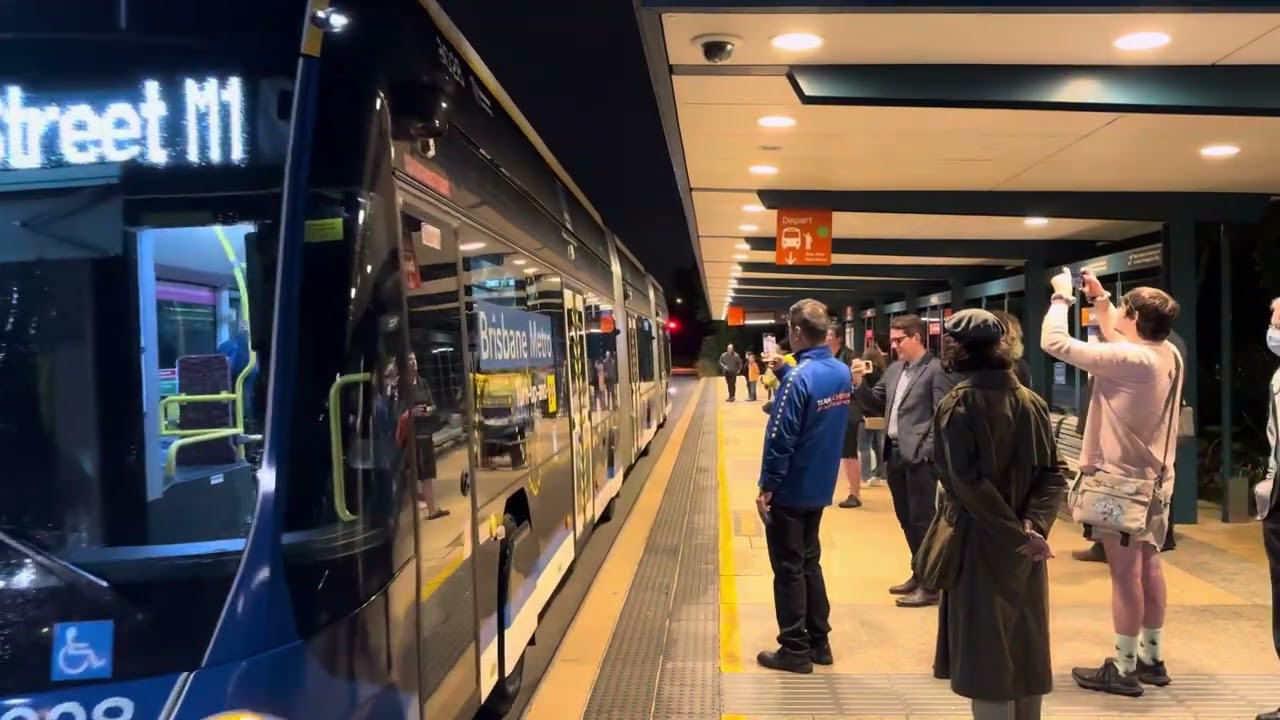First ever Brisbane Metro M1 service to Roma Street