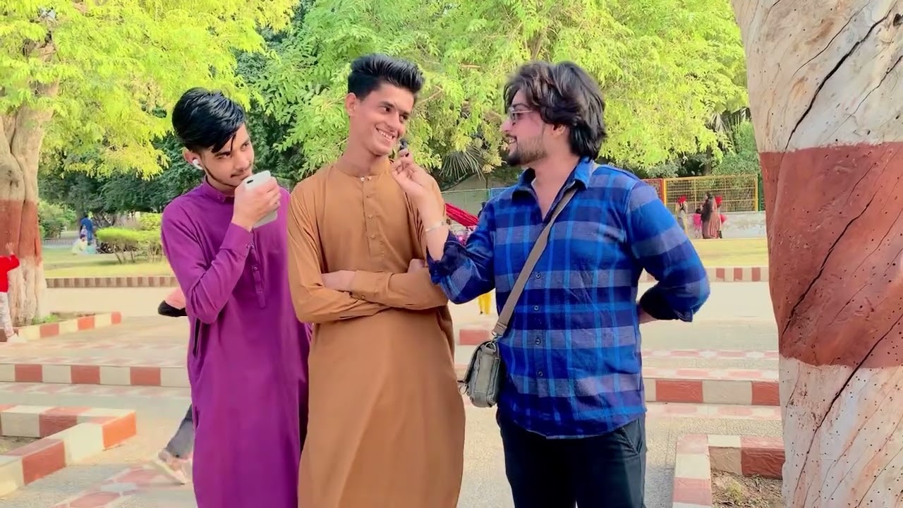 Ik Banda agar 90 mint per jata hai tu uski wapsi per 1/5hours Q lagta hai ?serious question? #funny 