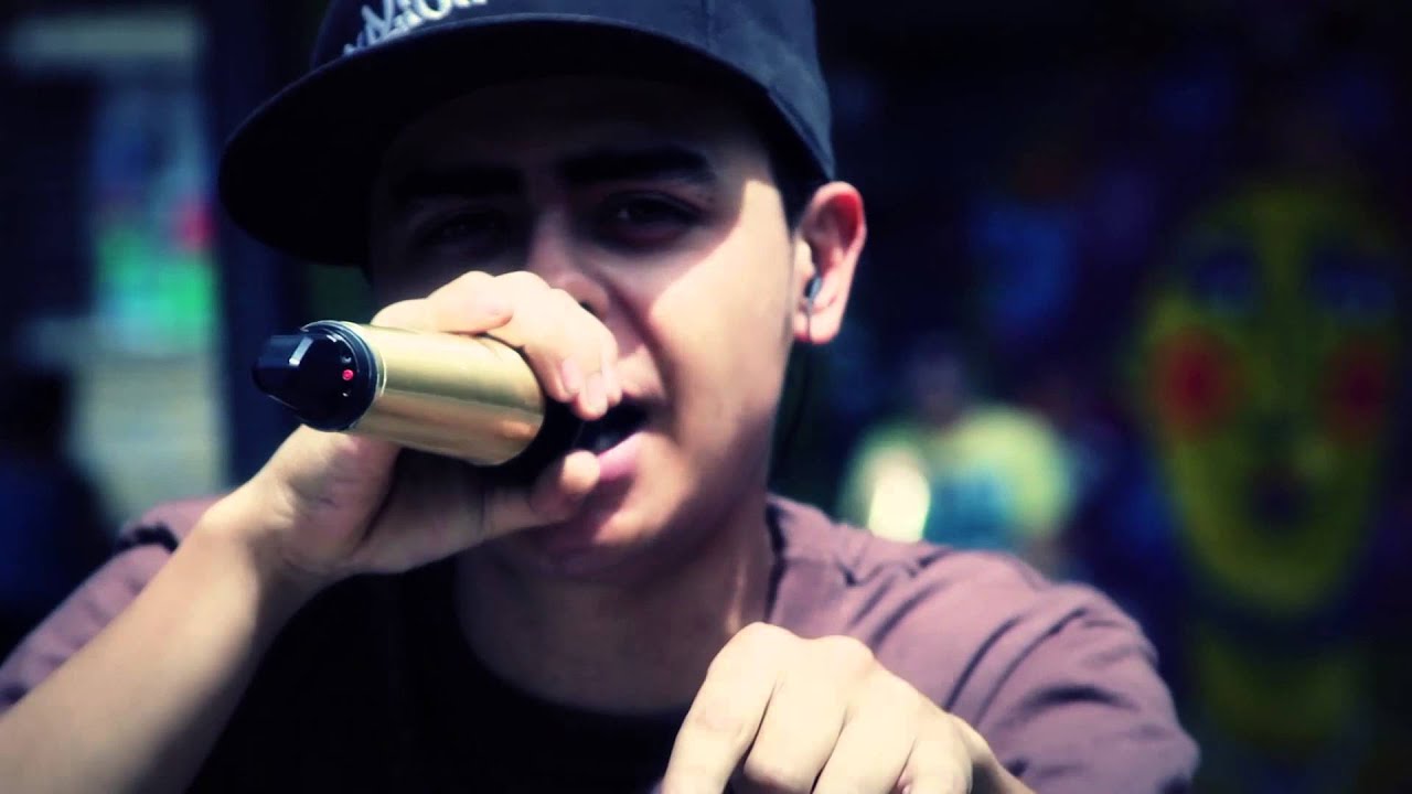 Calles necias de Xplicitos en #CalleLírica