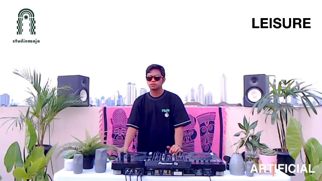 UPPER PLAYGROUND : ARTIFICIAL