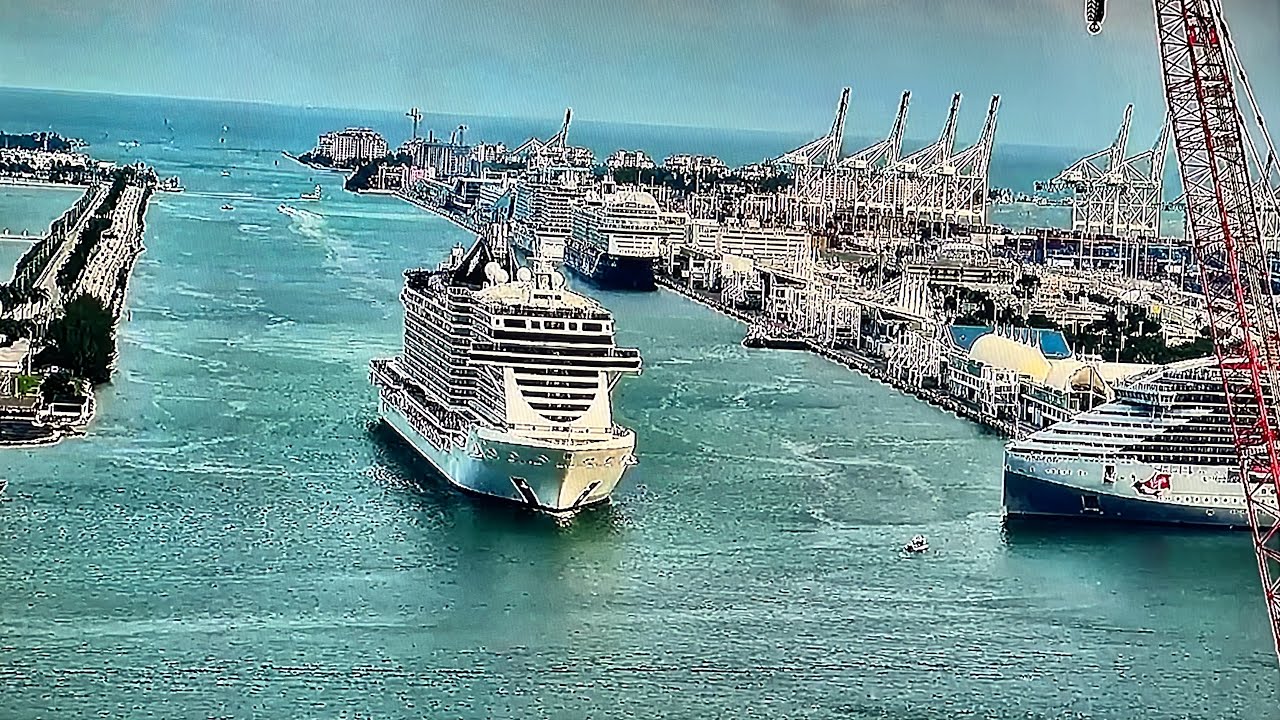 Carnival horizon and carnival celebration depart Mia 