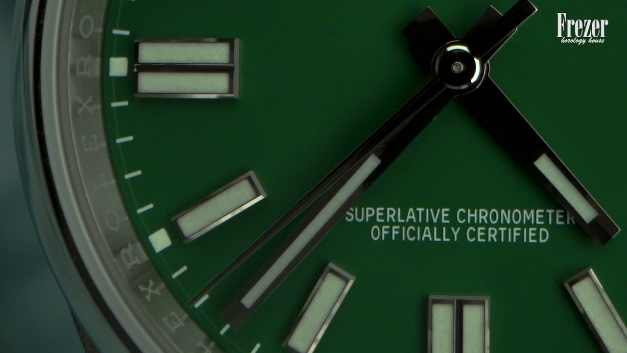 Швейцарские часы Rolex Oyster Perpetual 41mm Green Dial