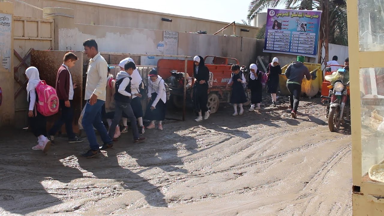 الاطيان تحاصر طلبة مدارس في منطقة مناوي لجم