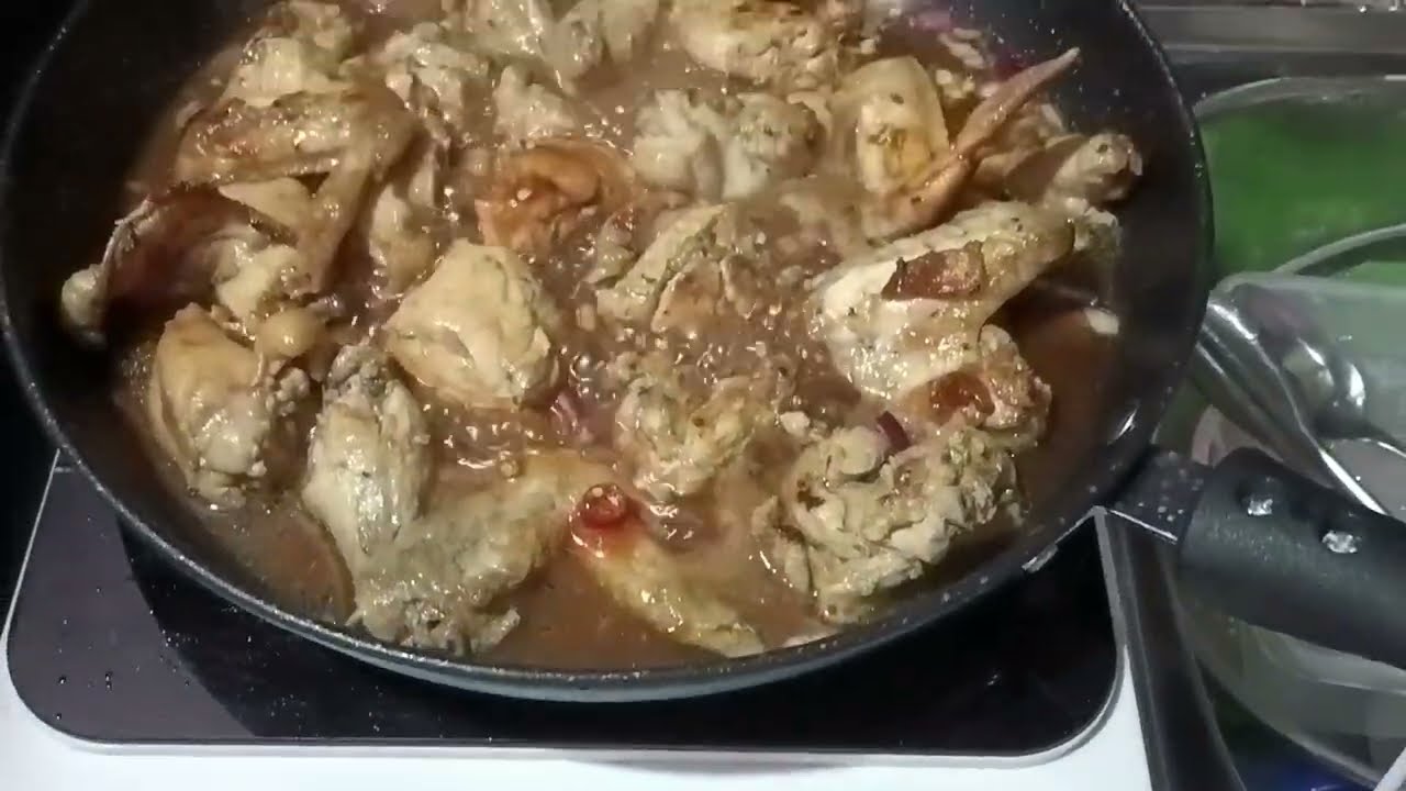 Hi mga bheb.Tara luto tayo ng chili chicken wings with coke.How to cook chili chicken wings w/ coke
