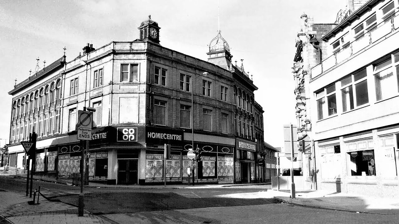 A Co op Divi.  A Portrait of the Barnsley British Co operative Society by Dave Cherry and John Irwin