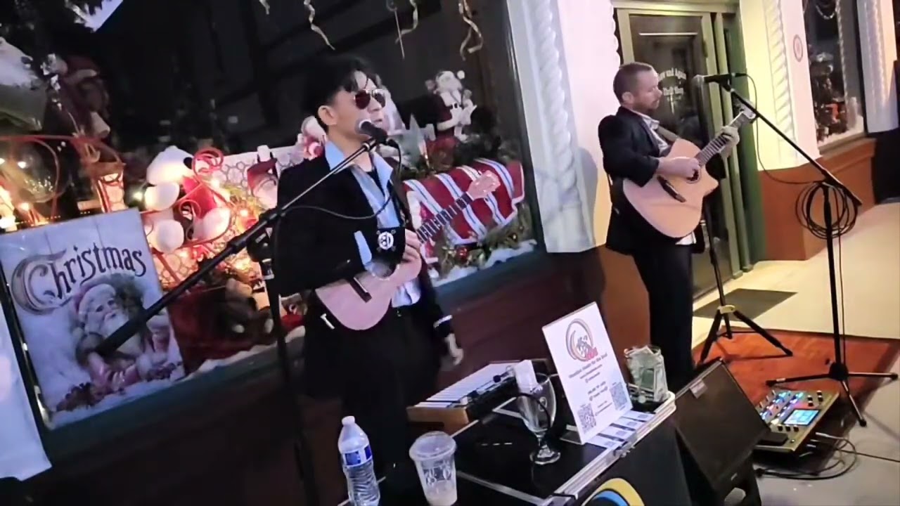 Live Jam Scat Jazz Dueling Ukulele x Guitar