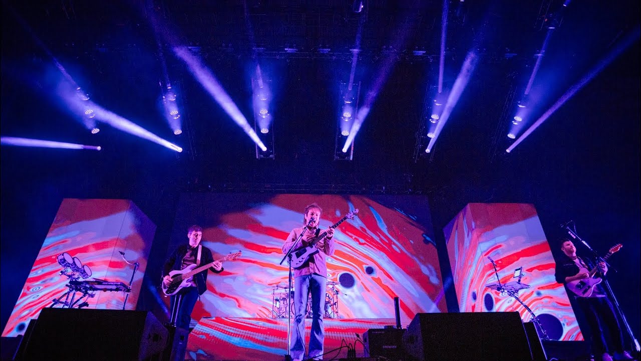 Enter shikari LIVE Leeds first direct arena| a kiss for the whole world tour Friday February 9th