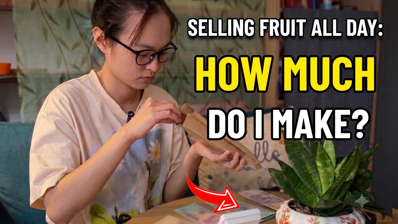 I Quit My Office Job to Sell Fruit on the Streets of Hanoi | Living Alone in Vietnam