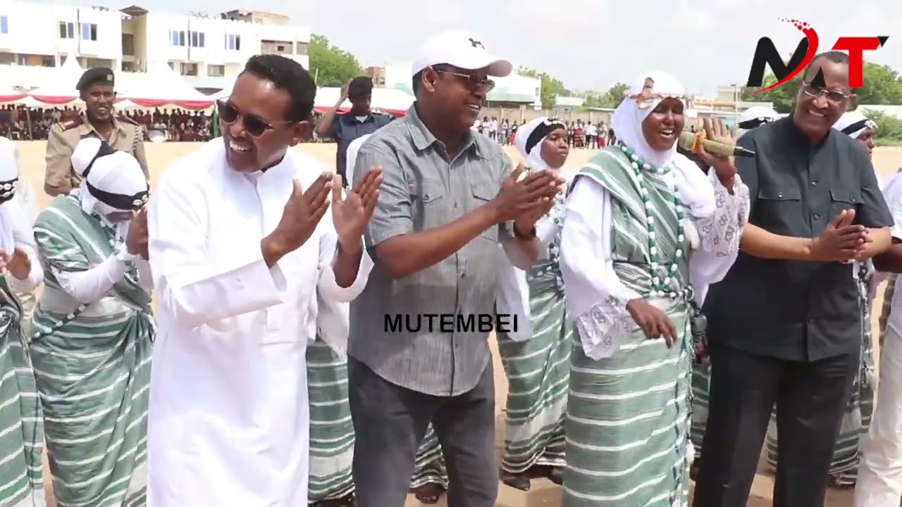 GARISSA RESIDENTS ASKED TO RETURN HOME THERE IS NO FLOODS ANYMORE !! ITS TWO WEEKS TO SCHOOL TIME