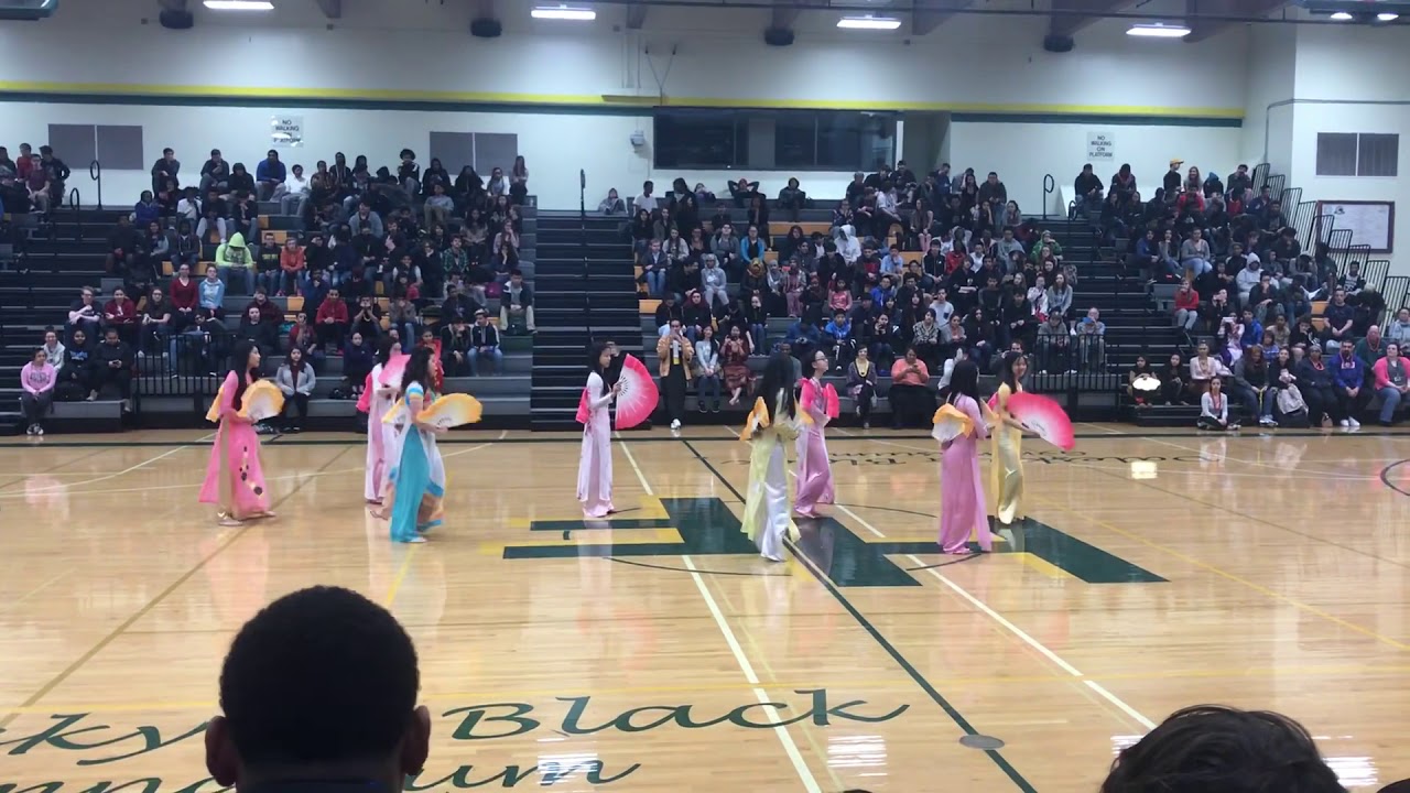 Xuân Họp Mặt - Foss HS Multicultural Assembly 2017