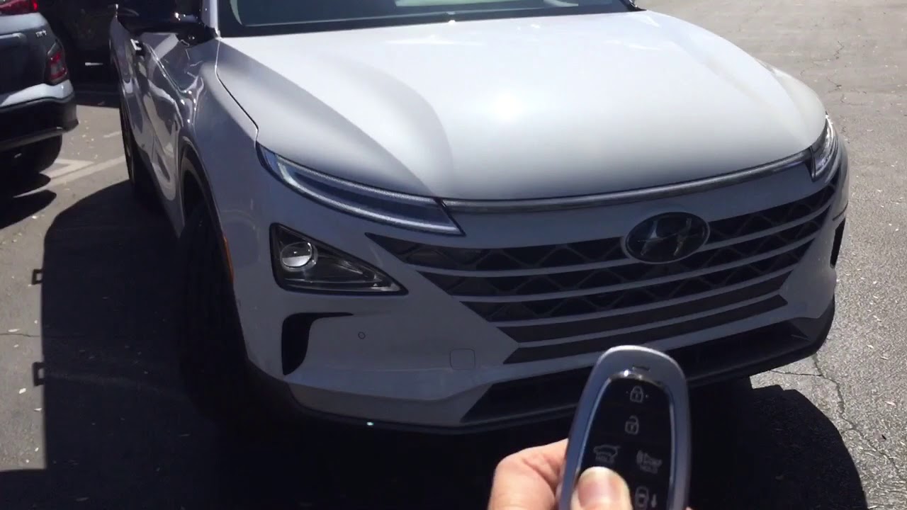 2019 Hyundai Nexo Remote Smart Parking Assist (RSPA) a fuel cell hydrogen vehicle that parks itself