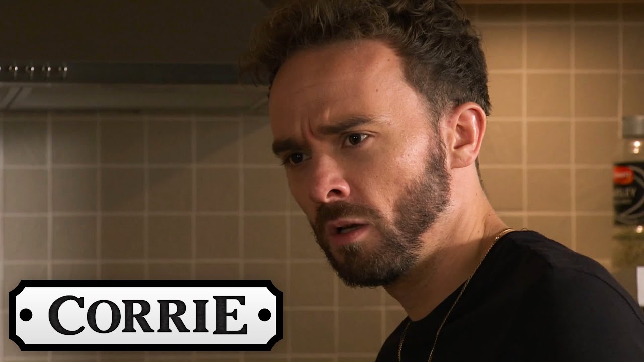 David Thinks Shona Is Rushing into Sleeping with Him | Coronation Street