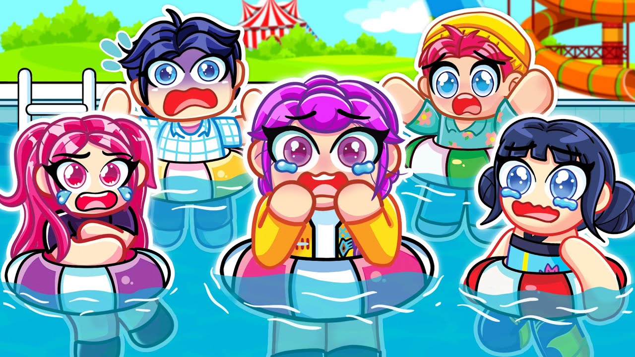 BABY RUMI & BABY JINU HAVE A BIG PROBLEM AT THE WATERPARK IN ROBLOX!