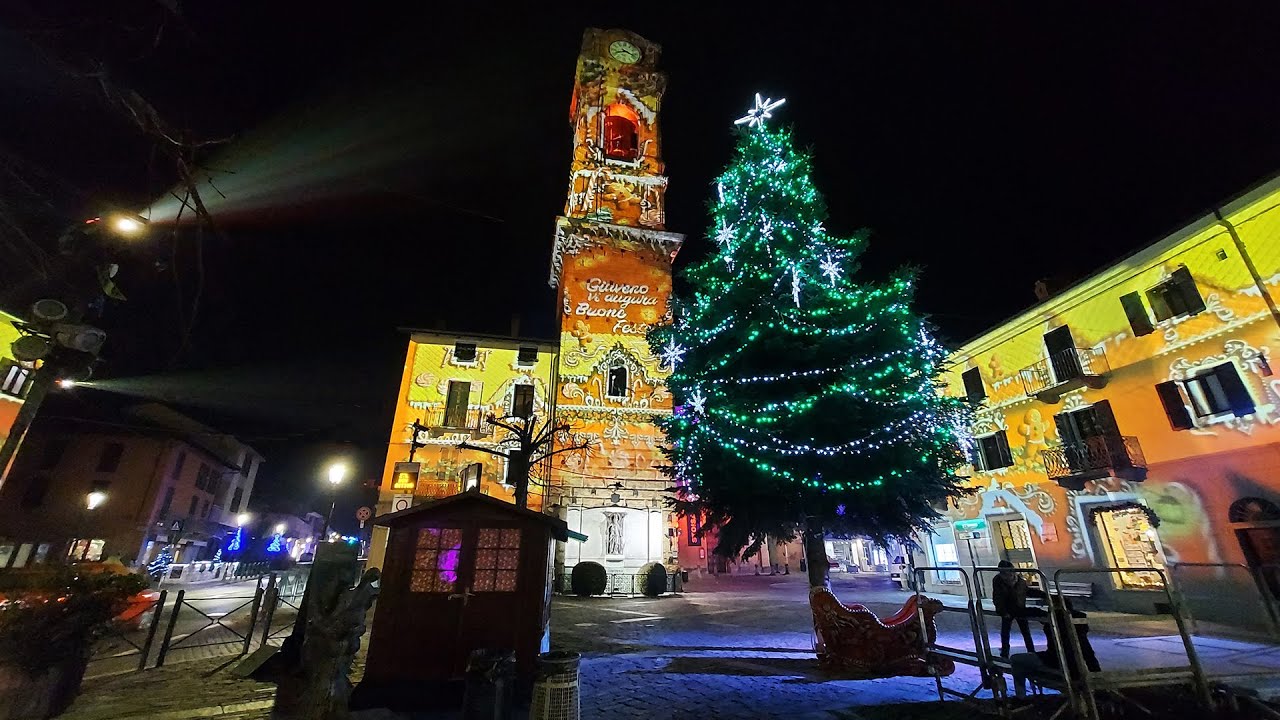 LUCI DI NATALE A TORINO, GIAVENO E PINEROLO (4K)