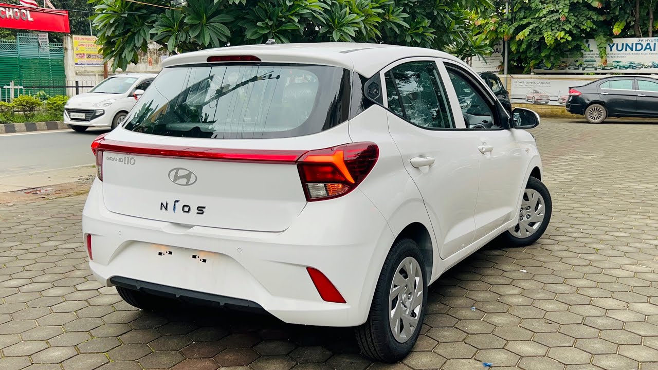 Hyundai Grand i10 Nios Magna 2025 Base Model- 45k Discount All Detailed Review In Hindi 