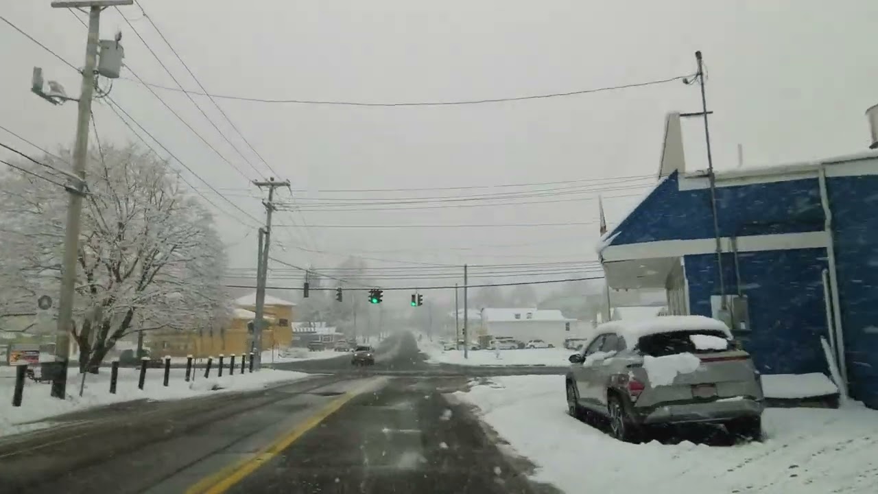 Relaxing Winter Heavy Snow Drive through Middletown NY