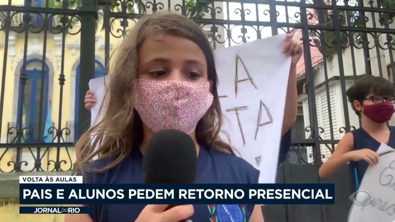 Colégio Pedro II: pais e alunos pedem retorno das aulas presenciais