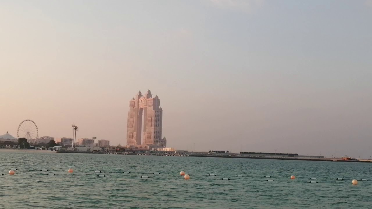 الخليج العربي من ع كورنيش ابو ظبي وشواطئه الرائعة ❤️❤️