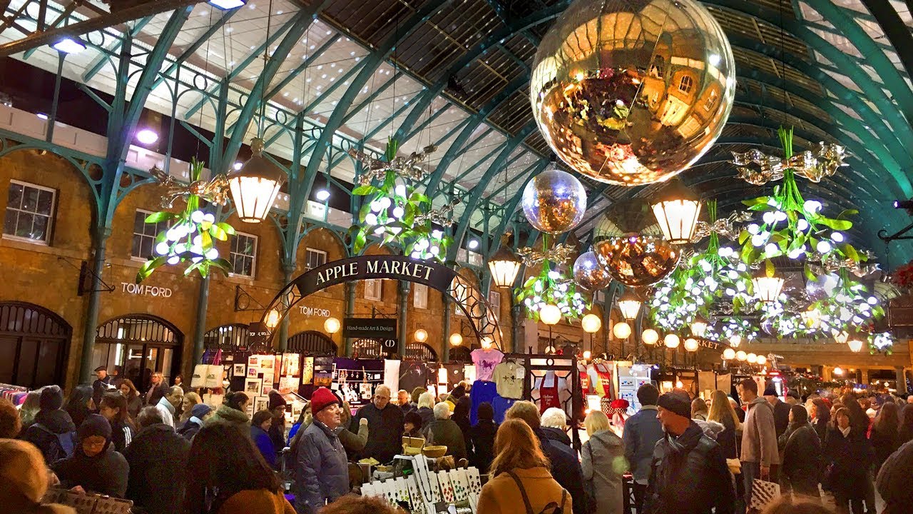 LONDON WALK | Covent Garden at Christmas incl. Christmas Tree, Lights and Decorations | England