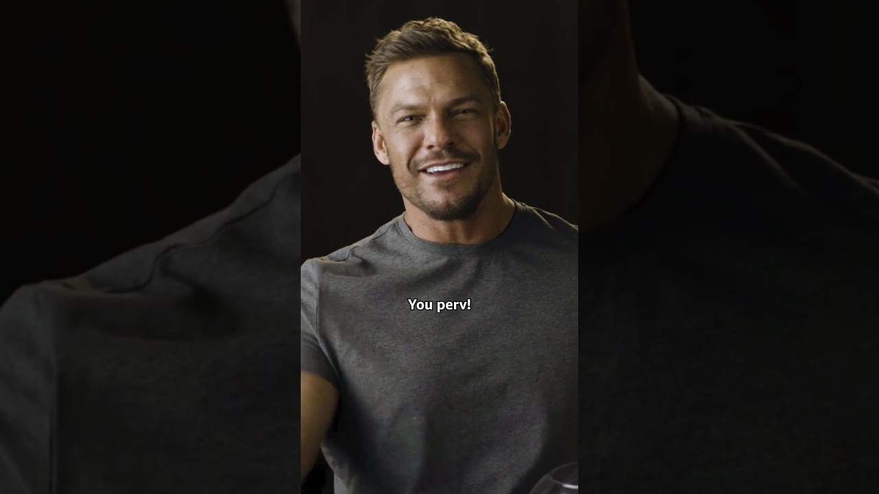 Alan Ritchson reads WILD fan tweets 😅 #Reacher #Shorts #AlanRitchson