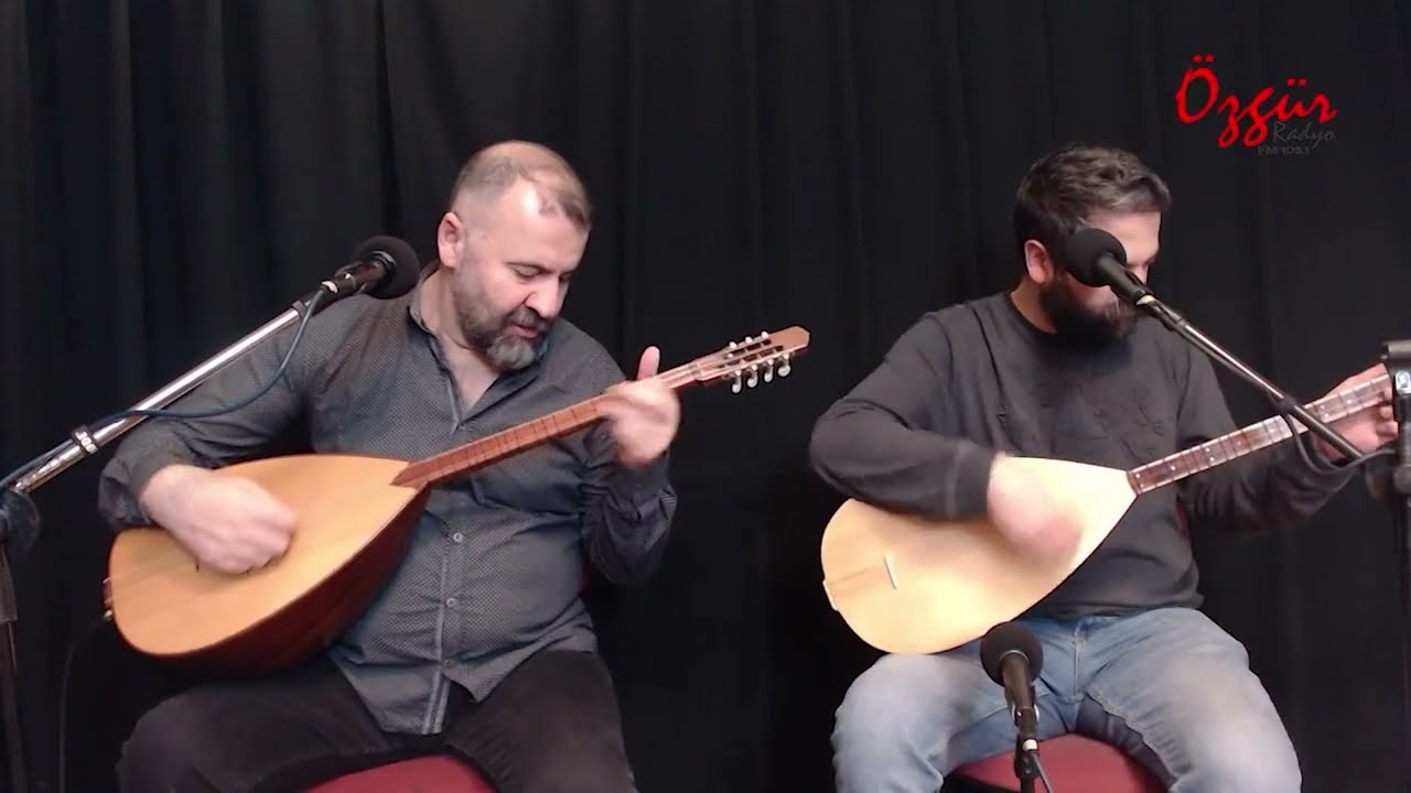 AHMET DUMLUPINAR - SEHER VAKTİ ÇIKMIŞ YOLUN ÜSTÜNE ( Radyo Özgür - Canlı Performans )
