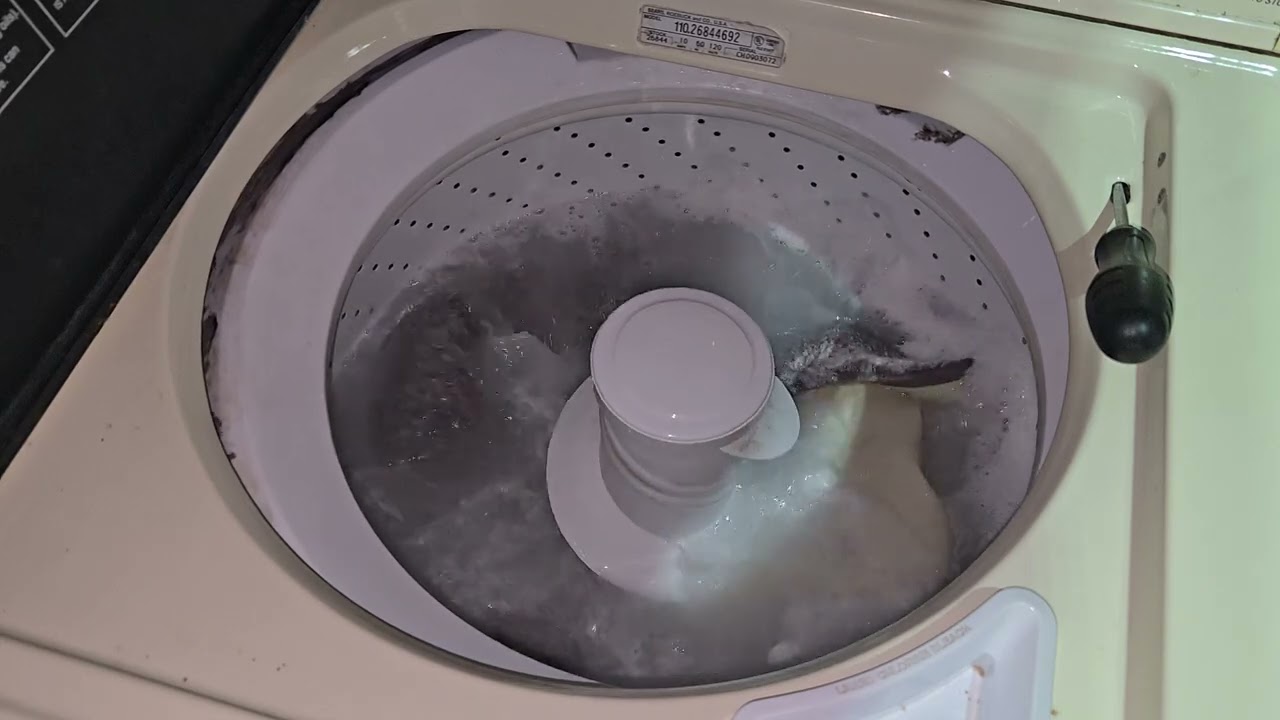 Kenmore 80 Series Direct Drive Washer Washing 2 Bathroom Mats & 1 Shower Curtain