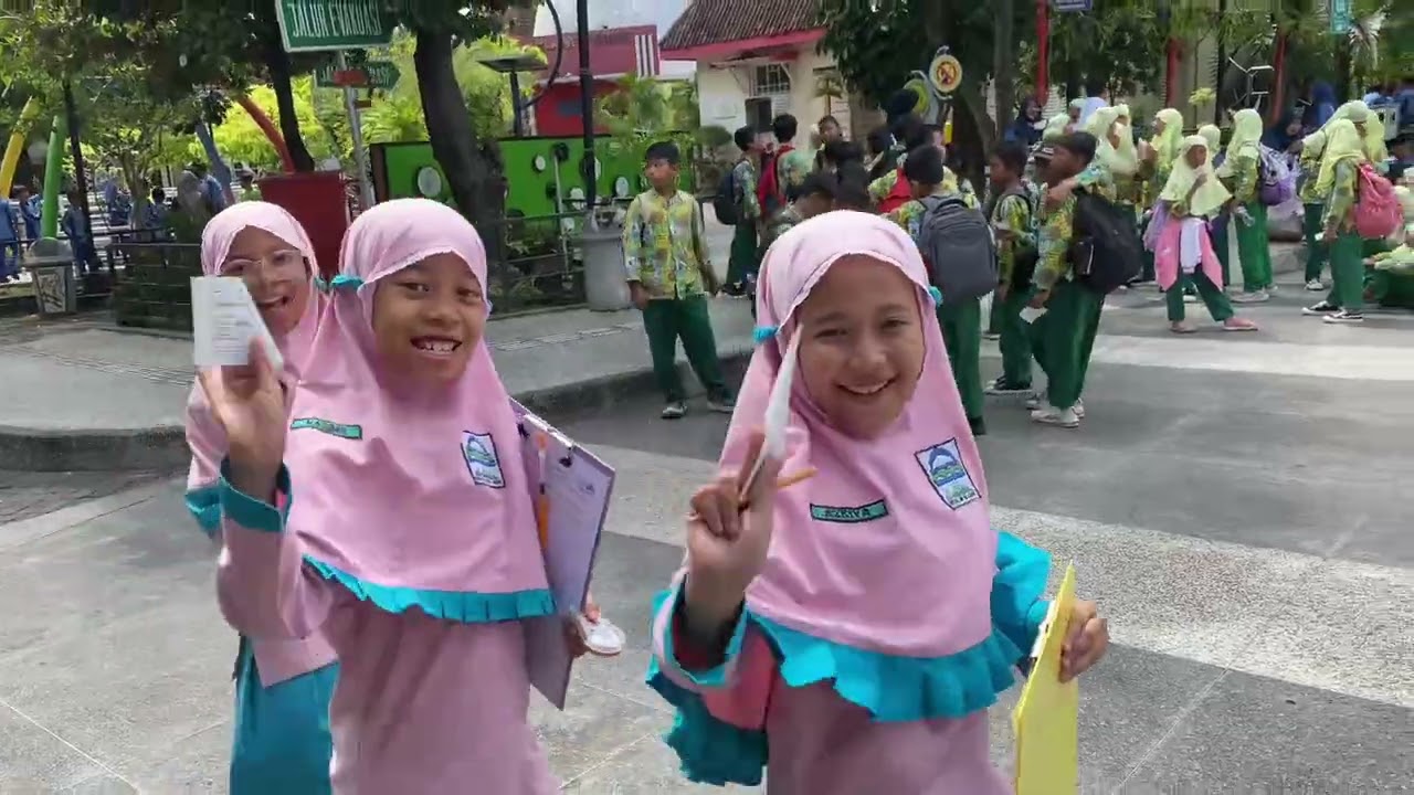 Field trip SDTQ alabidin di Taman pintar Jogja #langlangbuanatour #tourtravelterpercaya